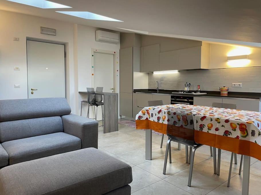 Elia Loft Lägenhet Riva del Garda Exteriör bild